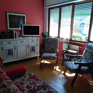 Il Semaforo A Due Passi Dal Centro Di Pietrasanta